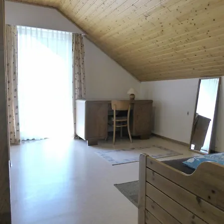 Einfaches Haus Direkt In * Bayreuth